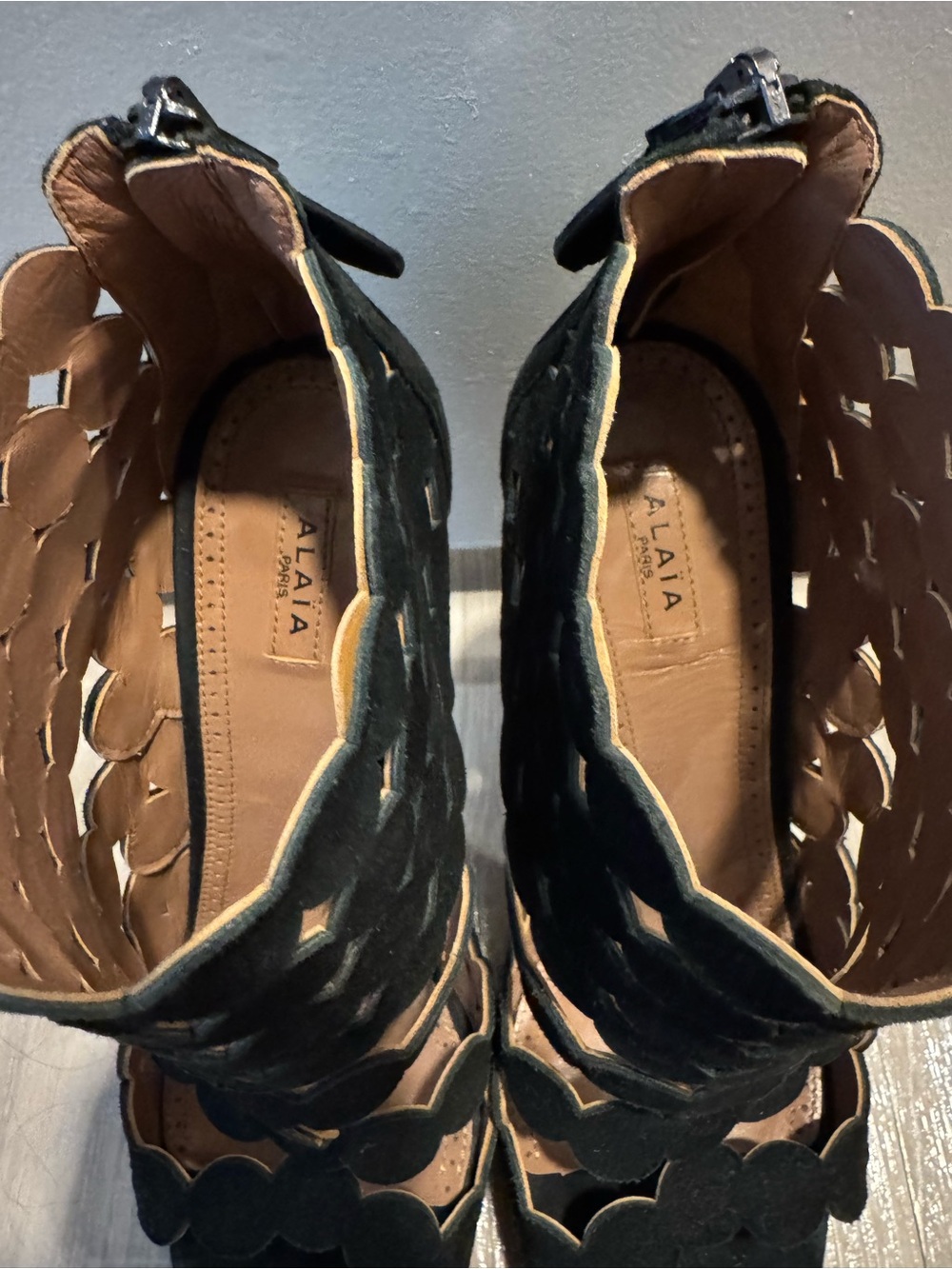 Alaia Heels - Picture 4 of 8